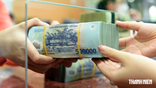 Lãi suất cho vay phổ biến ở mức 12 - 14% khiến người mua nhà chững lại- Ảnh 1.