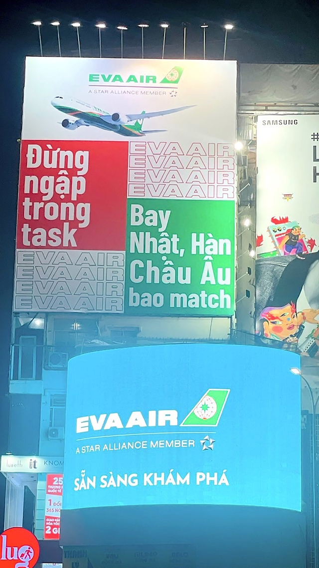 Thông điệp dễ thương từ EVA Air nổi bật tại Ngã 6 Phù Đổng, nơi giao điểm của 6 con đường sầm uất quận 1, TP.HCM
