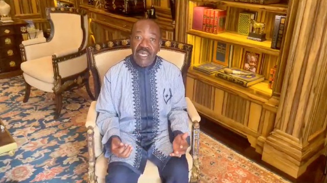 Tổng thống Gabon nói gì sau khi bị lật đổ, bắt giam? - Ảnh 2.