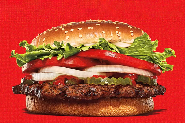 Quyết định của thẩm phán Mỹ trong vụ Burger King bị kiện lừa dối khách hàng - Ảnh 1.