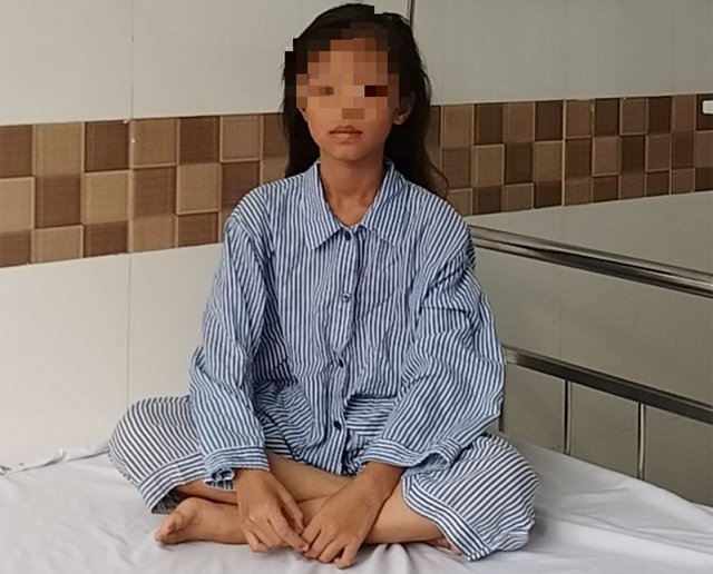 Phẫu thuật cắt bỏ khối u quái 6 kg cho bé gái 9 tuổi - Ảnh 1.