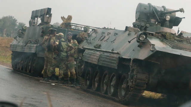 Đảo chính tại Gabon, quân đội chiếm đài phát thanh quốc gia - Ảnh 1.