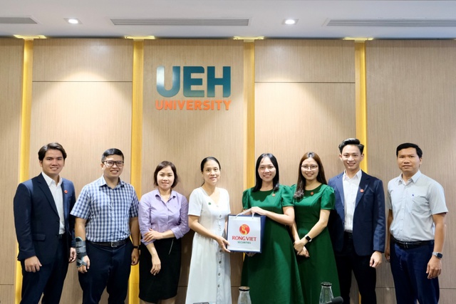 Rồng Việt tổ chức cuộc thi đầu tư chứng khoán thực tế dành cho sinh viên