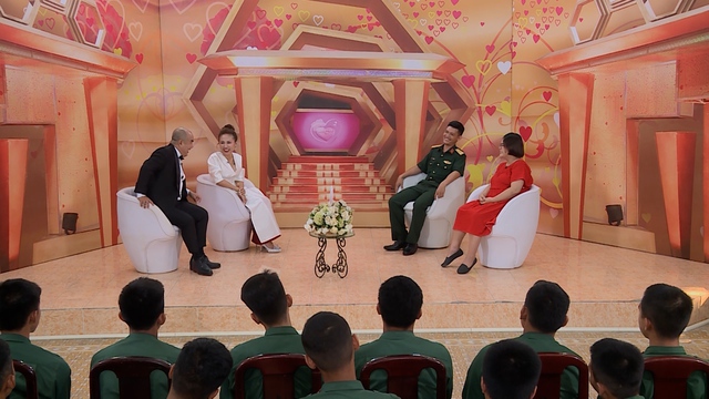 Thanh Vân Hugo ngưỡng mộ chuyện tình của chàng quân nhân nghèo và nữ giáo viên - Ảnh 2. Thanh Vân Hugo ngưỡng mộ chuyện tình của chàng quân nhân nghèo và nữ giáo viên - Ảnh 2.