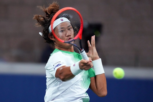 Tay vợt nam Trung Quốc tạo nên lịch sử tại giải Mỹ mở rộng - Ảnh 1.