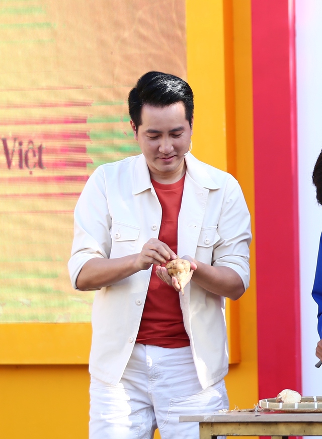 Nguyễn Phi Hùng gây xúc động khi bỏ tiền túi hỗ trợ trẻ mồ côi - Ảnh 3.