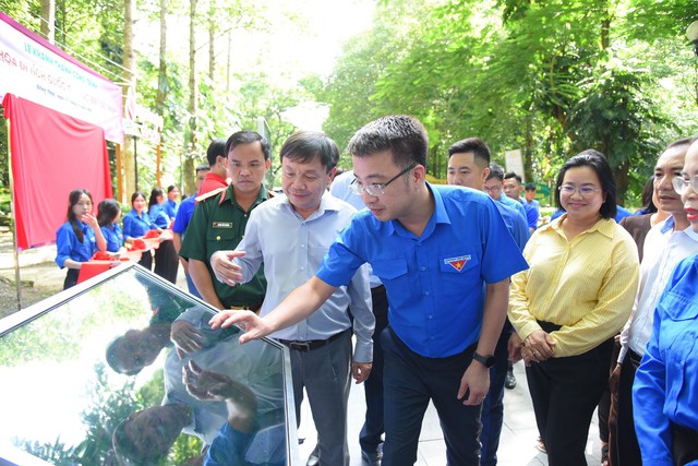 Anh Nguyễn Tường Lâm tham gia nhiều hoạt động “Kỳ nghỉ hồng” tại Đồng Tháp - Ảnh 2.