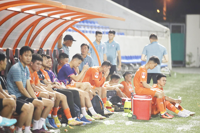  V-League 2023: CLB Đà Nẵng mất quyền tự quyết trước CLB TP.HCM và Bình Dương - Ảnh 1.
