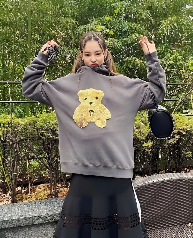 Từ đời thường đến trên sân khấu, phong cách thời trang của Jennie Blackpink đều sành điệu - Ảnh 1.