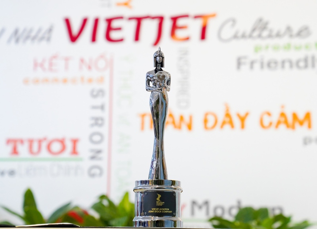 Vietjet nhận giải thưởng Nơi làm việc tốt nhất tại HR Asia Award 2023 - Ảnh 1.