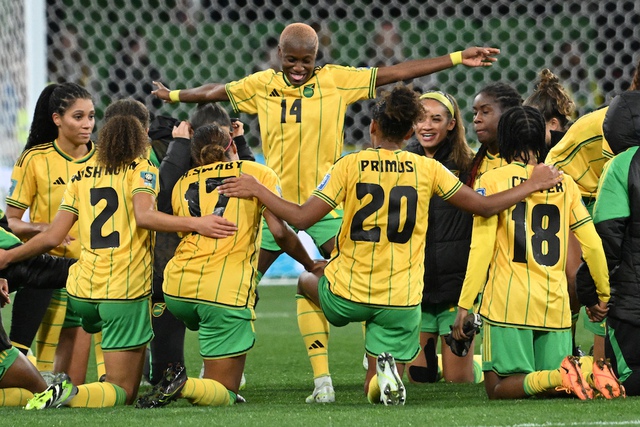 HLV đội Jamaica kêu gọi đất nước ủng hộ bóng đá nữ sau World Cup 2023 - Ảnh 2.