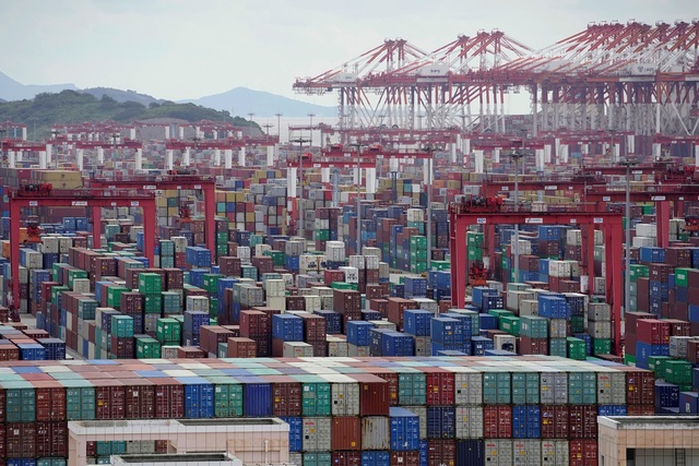 Xuất nhập khẩu của Trung Quốc giảm mạnh trong tháng 7 - Ảnh 1.