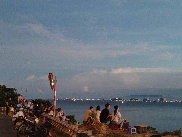 Đà Nẵng: Xử lý tình trạng kinh doanh du lịch trái phép ở bán đảo Sơn Trà   - Ảnh 2.