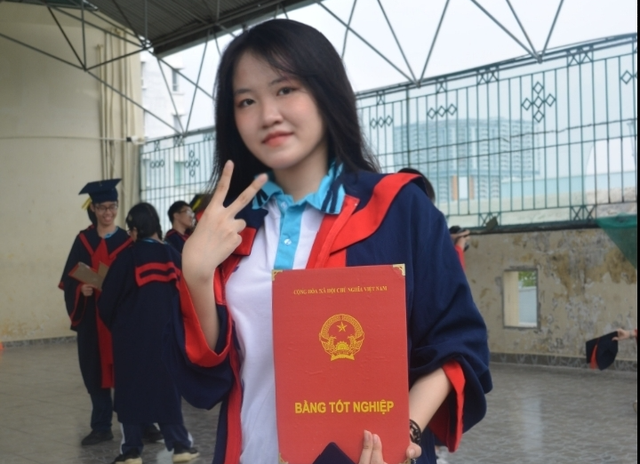 Nữ sinh Bình Phước giành học bổng Mỹ 8 tỉ đồng cho 4 năm học - Ảnh 1.