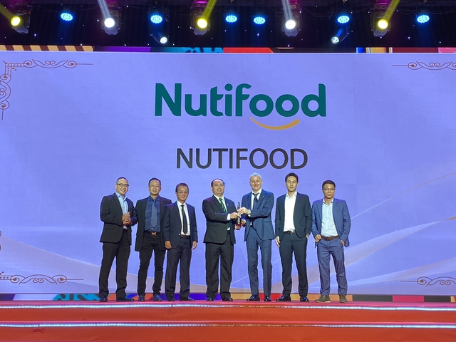 Nutifood được vinh danh là 'Nơi làm việc tốt nhất châu Á' lần thứ 4 liên tiếp - Ảnh 1.