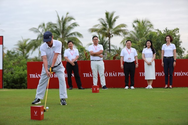 Đoàn Xuân Khuê Minh bắt đầu hành trình bảo vệ ngôi hậu giải golf quốc gia 2023 - Ảnh 3.