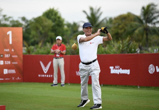 Đoàn Xuân Khuê Minh bắt đầu hành trình bảo vệ ngôi hậu giải golf quốc gia 2023 - Ảnh 5.