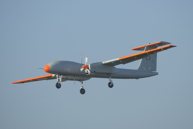 Ấn Độ cấm mua thiết bị Trung Quốc để sản xuất UAV quân sự? - Ảnh 1.