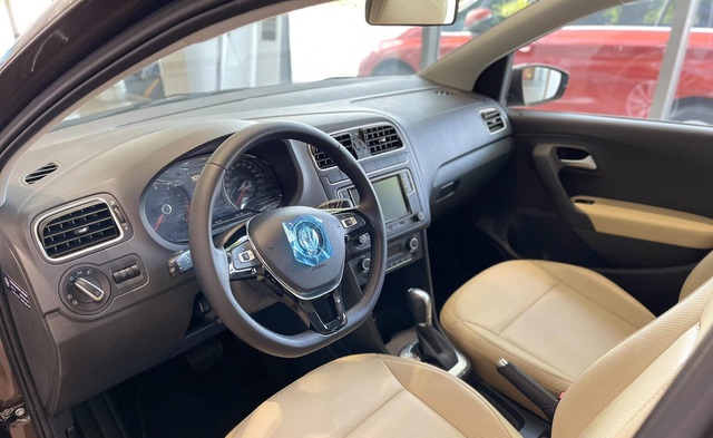 Volkswagen Polo giảm 145 triệu vẫn 'ế' tại Việt Nam - Ảnh 3. Volkswagen Polo giảm 145 triệu vẫn 'ế' tại Việt Nam - Ảnh 3.
