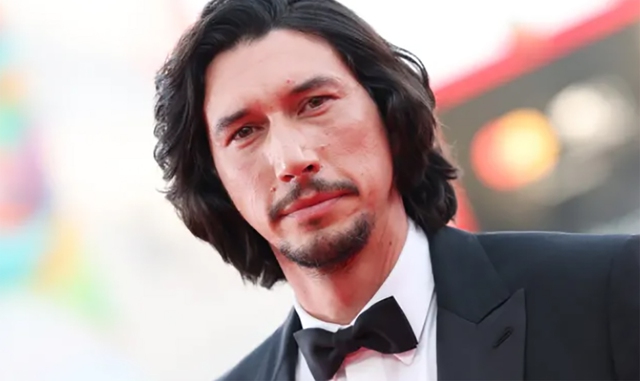 Ngôi sao Adam Driver không được phép lái xe đua Ferrari trong phim 'Ferrari' - Ảnh 1.