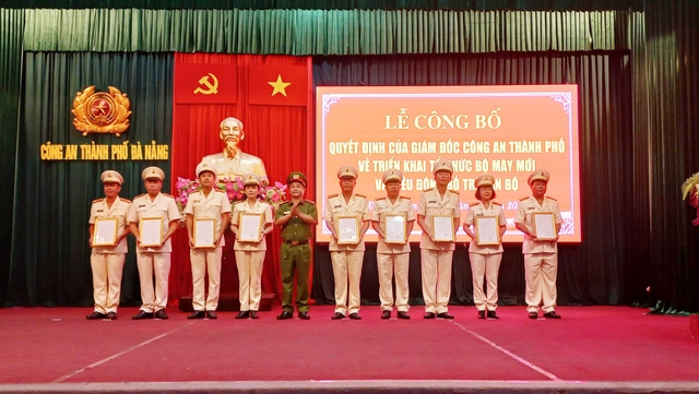 Công an TP.Đà Nẵng điều động, bố trí lãnh đạo công an các đơn vị, địa phương - Ảnh 2.