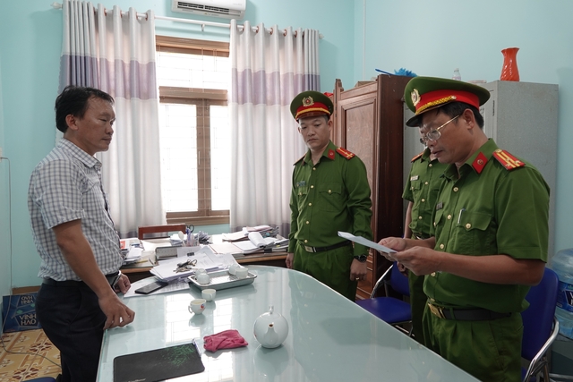 Bình Thuận: Khởi tố bị can Phó Trưởng phòng tài nguyên môi trường huyện Bắc Bình - Ảnh 3.