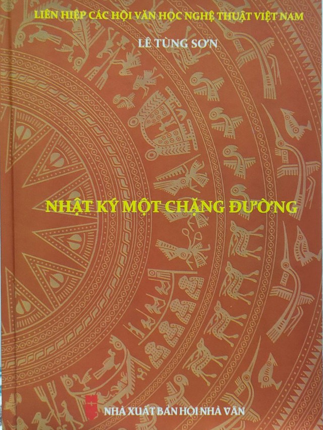 Sách hay: Dấu ấn cách mạng trong Nhật ký một chặng đường  - Ảnh 3.