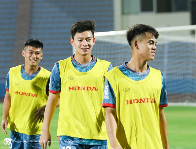 U.23 Việt Nam thay nhân sự phút chót, đón cầu thủ từ châu Âu về - Ảnh 5.