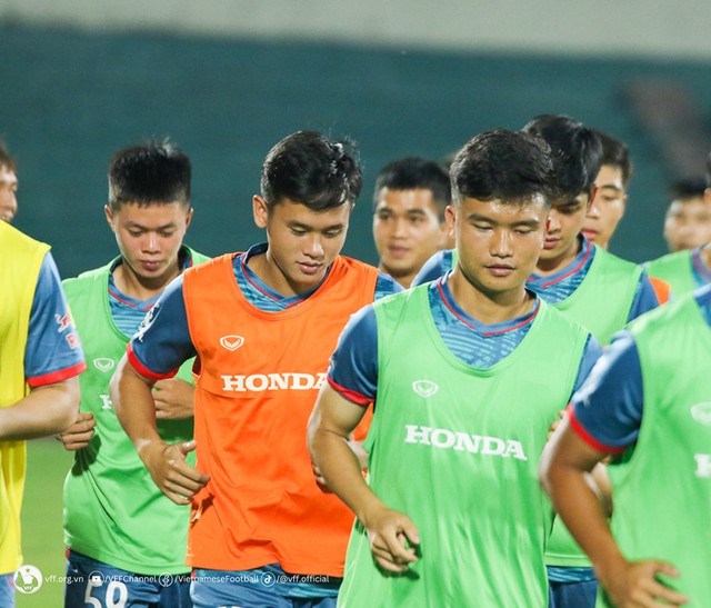 U.23 Việt Nam thay nhân sự phút chót, đón cầu thủ từ châu Âu về - Ảnh 7.