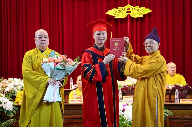 Học viện Phật giáo Việt Nam đào tạo được tiến sĩ Phật học đầu tiên   - Ảnh 1.