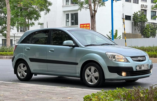 Kia Rio 2008 hiếm gặp tại Việt Nam, giá dưới 200 triệu đồng   - Ảnh 1.