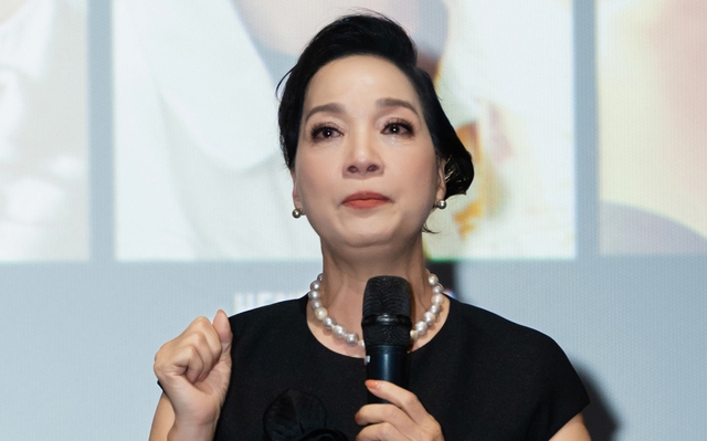 Thùy Tiên nhận cúp 'Nữ diễn viên xuất sắc nhất' trong phim đóng cùng NSND Lê Khanh - Ảnh 5.