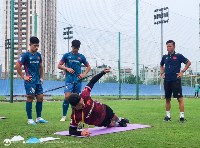 Olympic Việt Nam đón chuyên gia ngoại với bản hồ sơ 'khủng' - Ảnh 1.