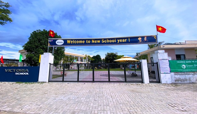Trường quốc tế đóng cửa, học sinh bị 'đẩy ra đường': Đã mở lại địa điểm mới - Ảnh 2.