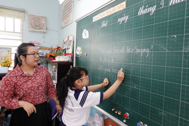 Giáo dục phổ thông Việt Nam chưa quan tâm đúng mức đến các vấn đề xã hội? - Ảnh 4.