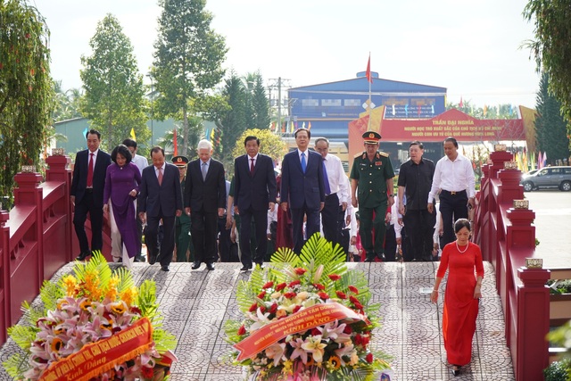 Vĩnh Long tổ chức lễ kỷ niệm 110 năm ngày sinh Giáo sư Trần Đại Nghĩa - Ảnh 8.