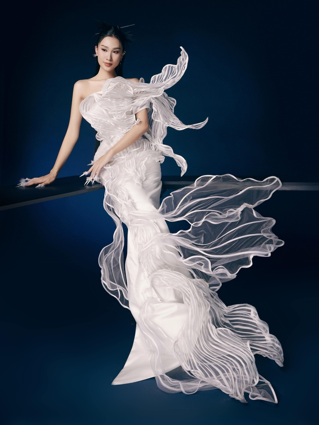 Phạm Thư tung bộ ảnh biến hoá 'cực gắt', trở lại đấu trường Miss Universe Vietnam 2023 - Ảnh 2.