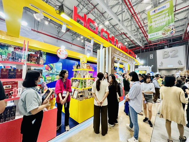 Phó chủ tịch Walmart muốn mua sầu riêng, xoài Việt Nam - Ảnh 4.