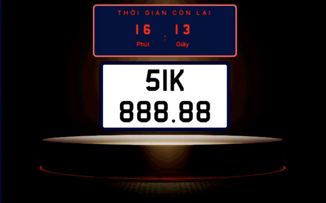 Biển số 51K-888.88 được 'đại gia' chốt hơn 15 tỉ, giảm một nửa so với lần đầu - Ảnh 1.