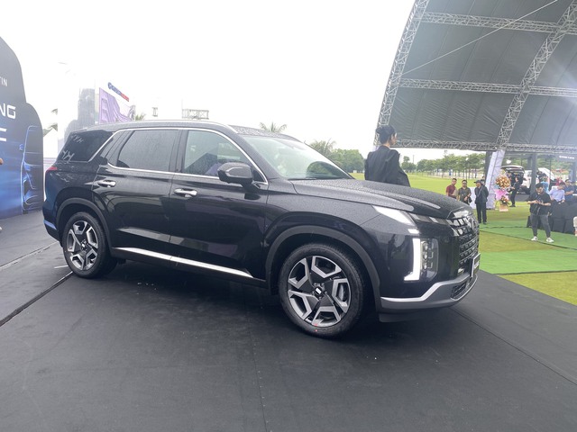 Hyundai Palisade giá từ 1,469 tỉ đồng tại Việt Nam, rẻ nhất phân khúc  - Ảnh 2.