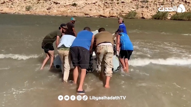 Lượng xác chết do lũ lụt quá lớn, Libya phong tỏa thành phố Derna - Ảnh 1.