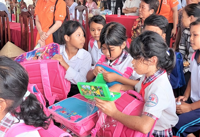 Khánh thành cầu Bàn Tân Định (Kiên Giang): Viết tiếp hành trình kết nối những ước mơ  - Ảnh 4.