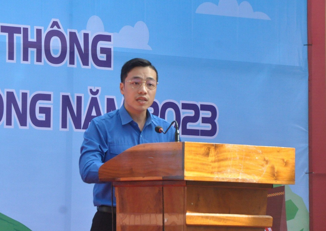 Tuổi trẻ Kon Tum tổ chức ngày hội thanh niên với văn hóa giao thông - Ảnh 1.