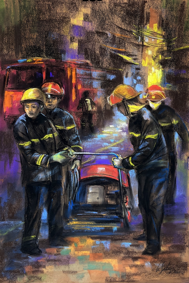 Ngắm tranh họa sĩ Lê Sa Long tôn vinh các 'người hùng' cứu nạn ở Hà Nội - Ảnh 3.