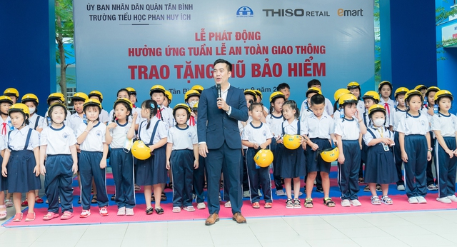 THISO Retail trao 6.500 mũ bảo hiểm đạt chuẩn cho học sinh quận Gò Vấp, Tân Bình - Ảnh 7.