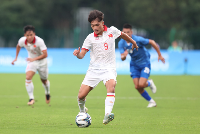 Vì sao HLV Hoàng Anh Tuấn chưa hài lòng với Olympic Việt Nam? - Ảnh 1.