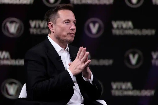 Elon Musk đòi thu phí, người dùng dọa rời X - Ảnh 1.
