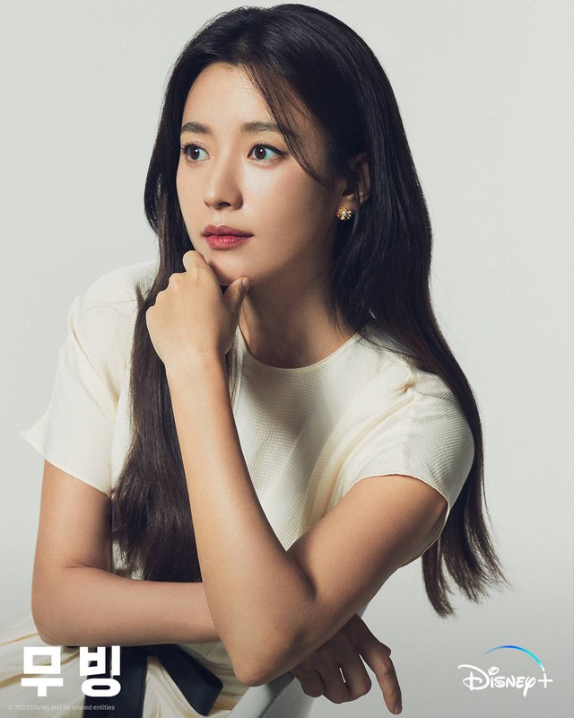 'Mỹ nhân có nụ cười đẹp nhất Hàn Quốc' Han Hyo Joo gây sốt với phim 'Moving' - Ảnh 4.