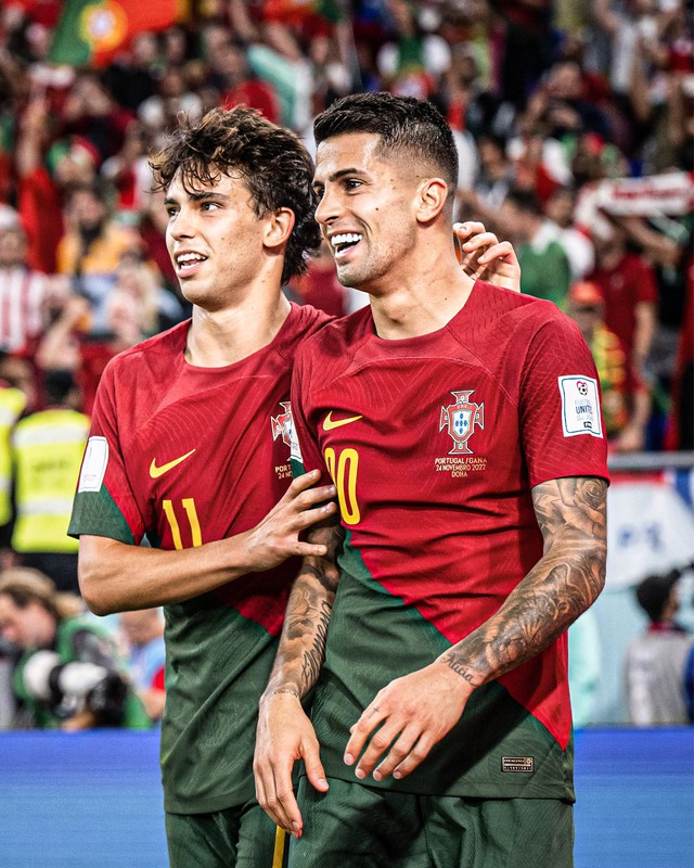 Ngày cuối kỳ chuyển nhượng: M.U mượn Amrabat, Barcelona có Joao Felix và Joao Cancelo - Ảnh 3.