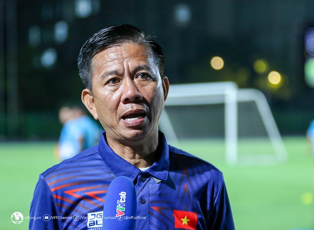 HLV Hoàng Anh Tuấn muốn Olympic Việt Nam kiểm soát bóng, có điểm trước đối thủ mạnh - Ảnh 1.